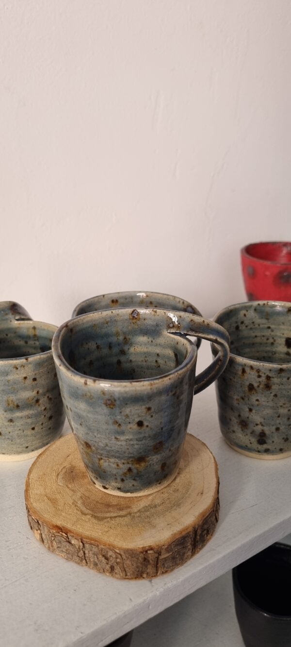 Tasse en céramique droitière - Bleu Gris – Image 4